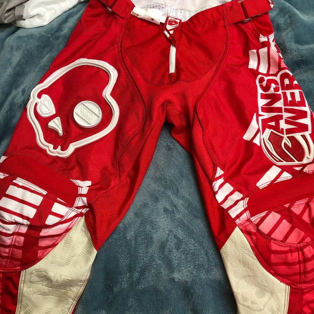 Answer Skull Candy Collab Moto gear set